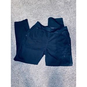 Yoga Healing Hands Scrub Bottoms